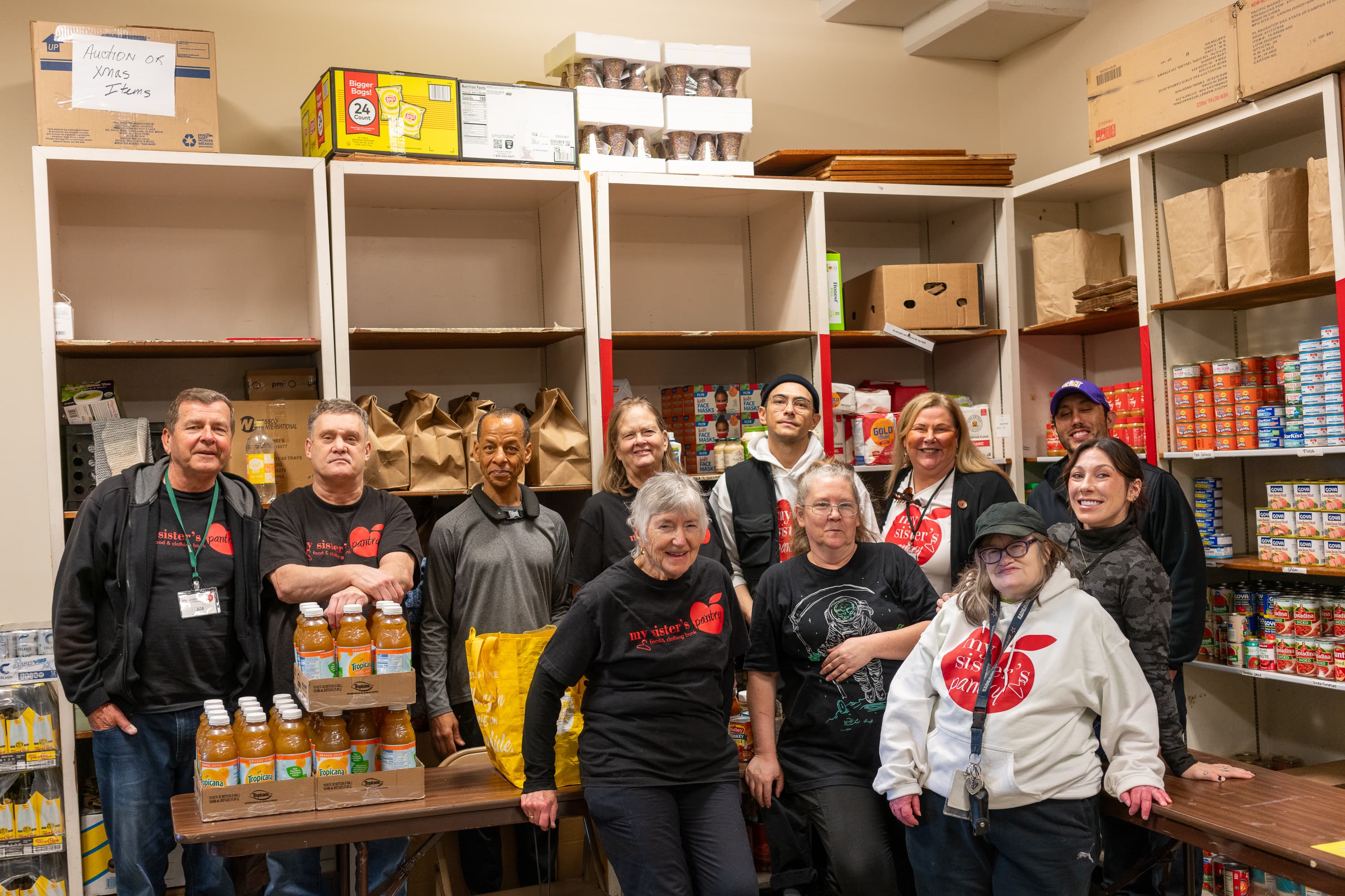 volunteer group photo